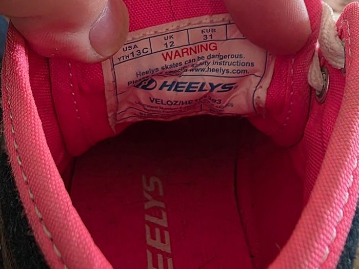 heelys