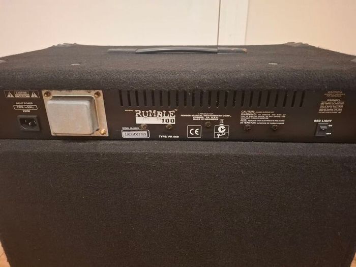 Fender Rumble 100 Bass Amplifier 2x10 Combo