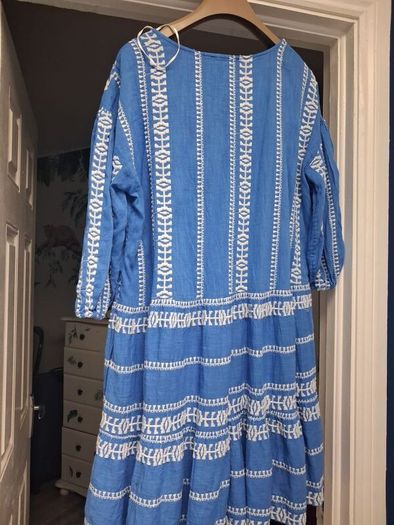 Ladies dress