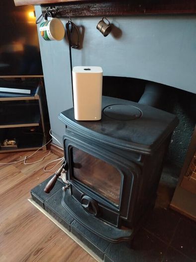 airport time capsule