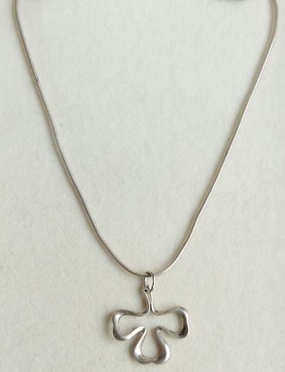 Vintage Sterling Silver Shamrock Pendant (L18" - 4,79g)