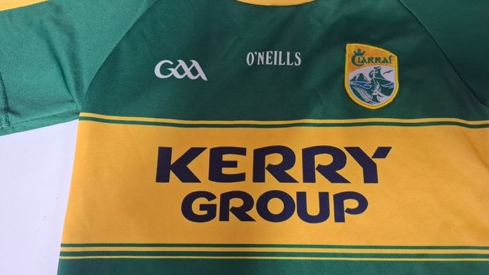 Kerry GAA O'Neills Gaelic Football Jersey (Youths 5-6 Years) FREE POST