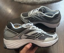 Saucony Pro Grid Omni 9