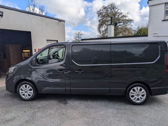 Renault Trafic 150bhp