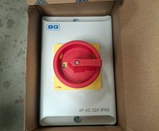 Isolator switch