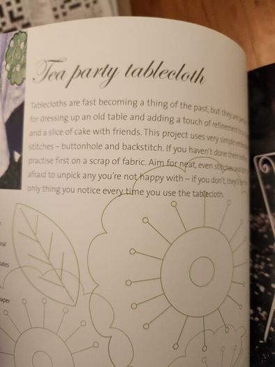 Fabric Scrapping   Creative And Fun Sewing Ideas For The Home.  Bykatue Ebben. Large Volume  Hardback In Very Good Condition.