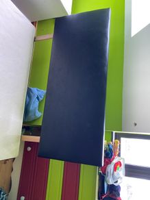 headboard