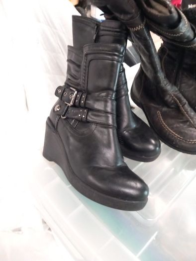 ladies boots