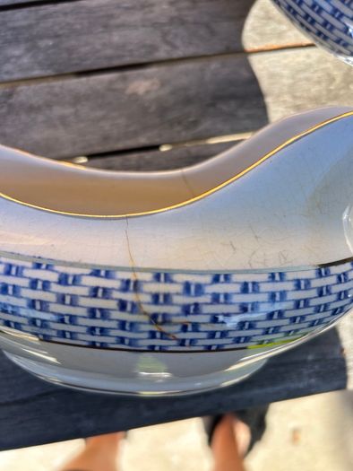 Vintage china pieces