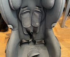 Maxi-Cosi Axiss Rotating Car Seat