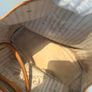 louis vuitton Neverfull MM Image 9