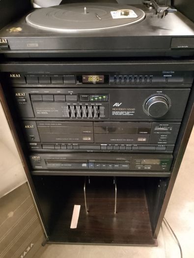 Akai stereo system