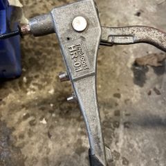 Teng tool rivet gun needs inside rebuilt kit