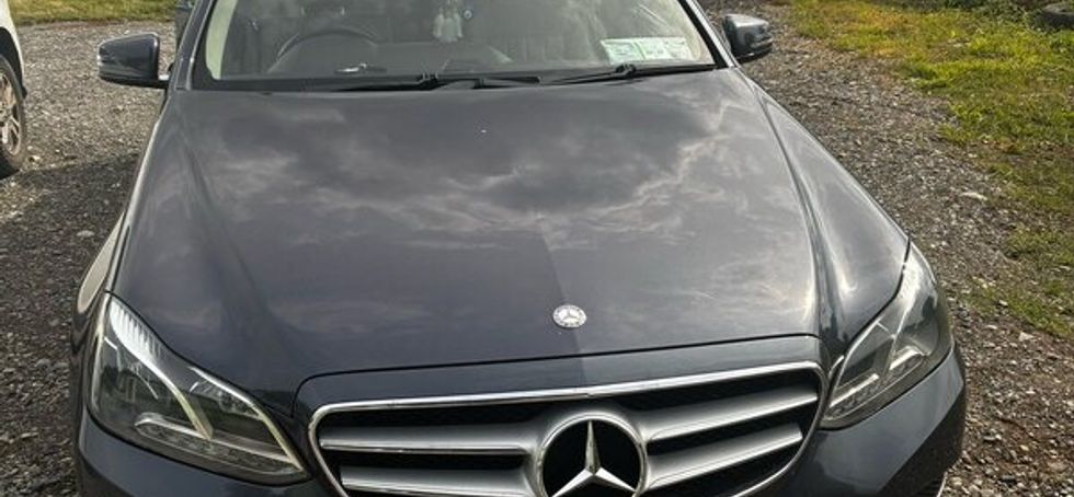 Mercedes-Benz E300 BlueTEC Hybrid