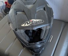 Motorcycle helmet size L