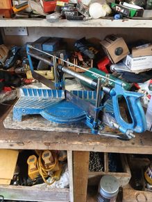 cross cut angle saw