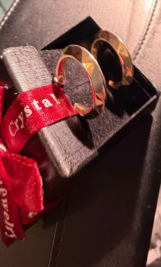 Gold earrings