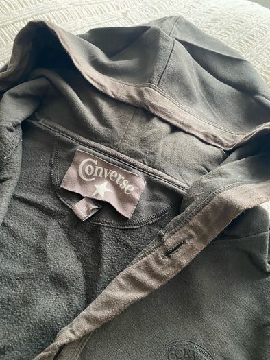 Converse hoodie size M