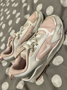 Girls Nike runners UK 2