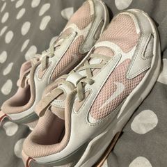 Girls Nike runners UK 2