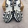 ASICS Gel Kayano 14 Image 4