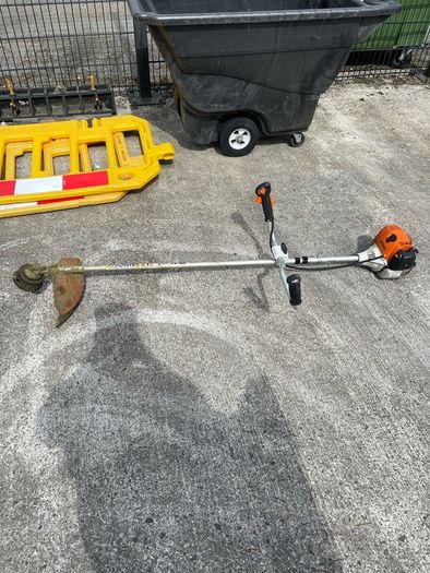 Stihl FS 100 Strimmer