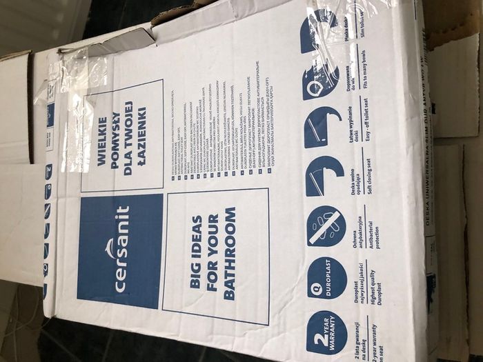 Brand new Cersanit WC & slim line soft close seat