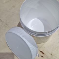 Plastic tubs