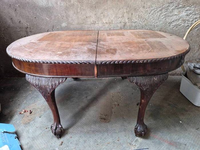 Chippendale Style Mahogany Dining Table Ball & Claw
