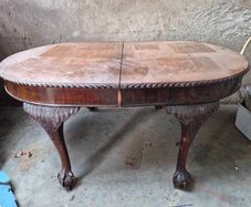 Chippendale Style Mahogany Dining Table Ball & Claw