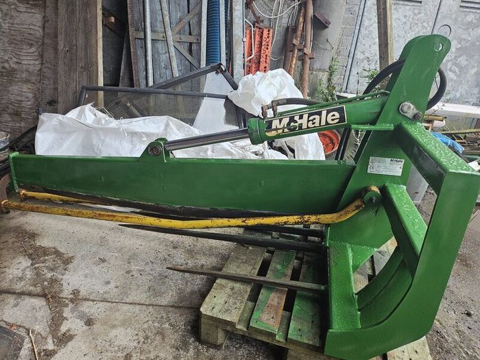 McHale Bale spliter
