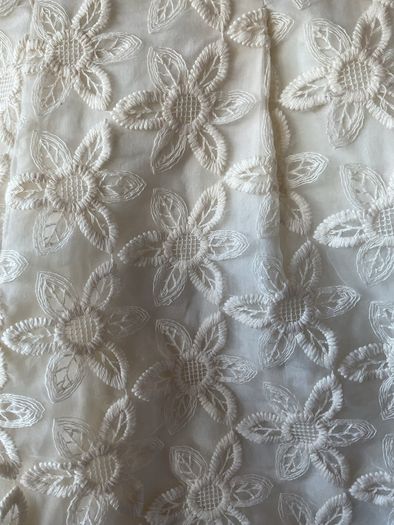River island cream lace shorts size 10