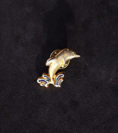 Vintage Dolphin Pin Badge