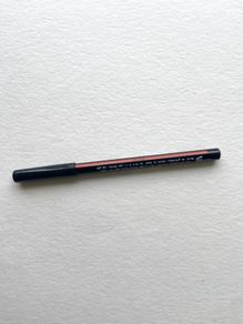 19/99 colour pencil in shade neutra