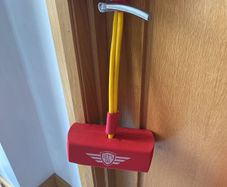 Kids hopper / jumping toy