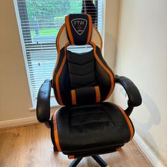 gaming chair