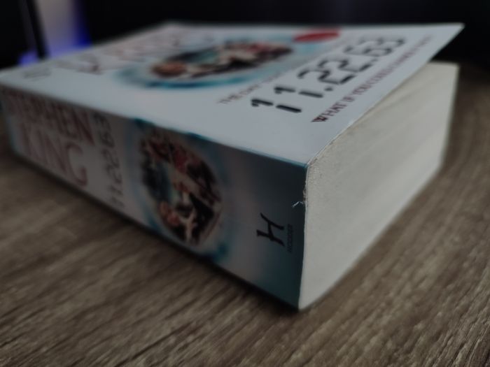 11.22.63 by Stephen King ! 740 Pages ! 2012 ! by Hodder & Stoughton !