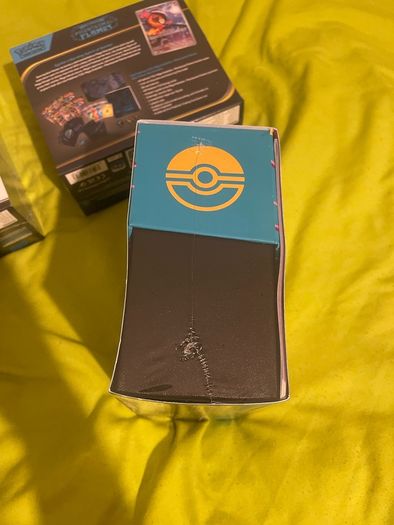 Pokemon ETB