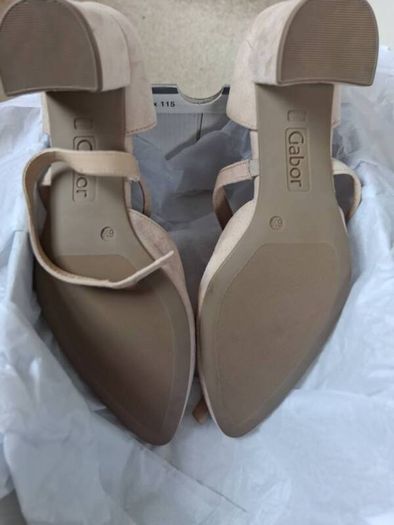 Ladies Gabor Gisele Rough Suede shoes. Size 6.5