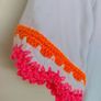 white t shirt Image 3