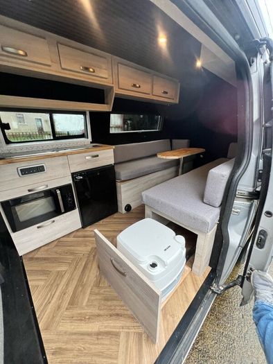 campervan Ford transit custom