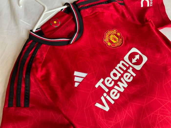Jersey  adidas Manchester United Home Shirt 2023 2024 13 14