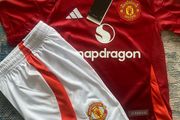 manchester united home kids kit