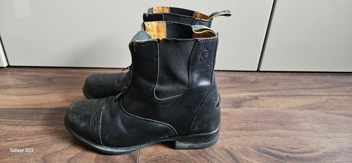 riding boots