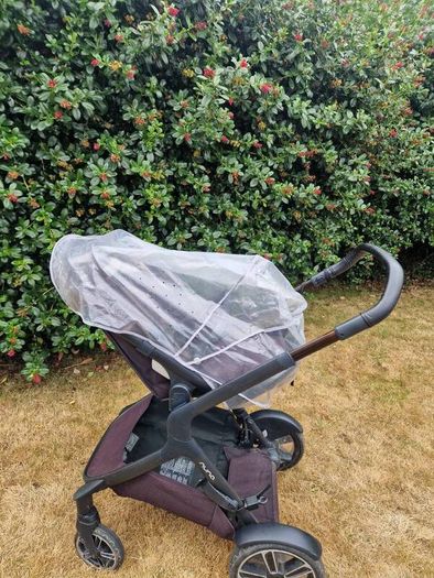 Travel system- Nuna Demi Grow