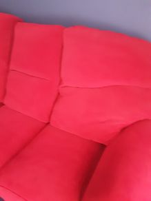 Large dark pink sofa immaculate condition size 80inchs long