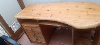 computer desk