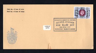 197 Great Britain 9p Silver Jubilee Embossed First Day Cover (FDC) with Nuneaton Borough Council Silver Jubilee 1952-1977 15th June 1977 Nuneaton Warwickshire