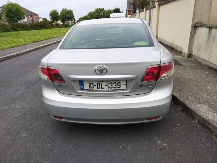Toyota Avensis 2010