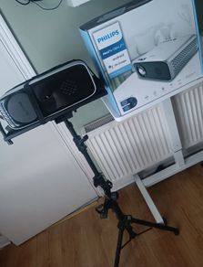 philips neopix ultra 2tv+ home projector and height adjustable stand